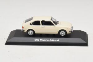 Alfa Romeo Alfasud White Maxichamps 1:43 Alfa Romeo Alfasud White Maxichamps 1:43 940120101 Diecast
