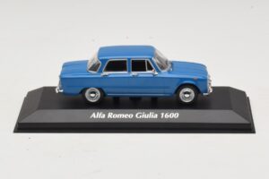 Alfa Romeo Giulia 1600 Blue Maxichamps 1:43 940120900 Diecast