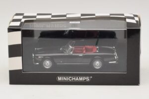 Alfa Romeo Giulia Spider Black Minichamps 1:43 400120730 Diecast - image 5 of 5