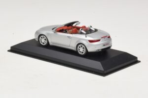 Alfa Romeo Giulia Spider Silver Minichamps 1:43 400120731 Diecast - image 3 of 5
