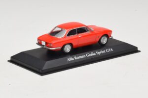Alfa Romeo Giulia Sprint GTA Red Maxichamps 1:43 940120440 Diecast - image 2 of 5
