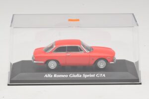 Alfa Romeo Giulia Sprint GTA Red Maxichamps 1:43 940120440 Diecast - image 4 of 5