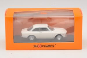 Alfa Romeo Giulia Sprint GTA White Maxichamps 1:43 940120441 Diecast - image 5 of 5