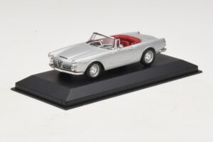 Alfa Romeo Spider 916 3.2 V6 24V Silver Minichamps 1:43 400120330 Diecast - image 2 of 5