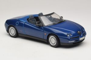 Alfa Romeo Spider 916 Blue Maisto 1:18 31831 Diecast - image 6 of 8