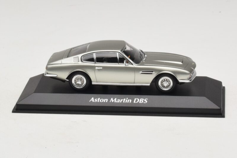 Aston Martin DBS Silver Maxichamps 1:43 Aston Martin DBS Silver Maxichamps 1:43 940137600 Diecast