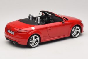 Audi TT 8J Roadster Tango Red Minichamps 1:18 5011400525 Diecast - image 3 of 8