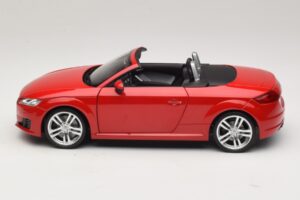 Audi TT 8J Roadster Tango Red Minichamps 1:18 5011400525 Diecast - image 4 of 8