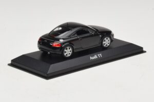 Audi TT 8N Black Maxichamps 1:43 940017221 Diecast - image 2 of 5