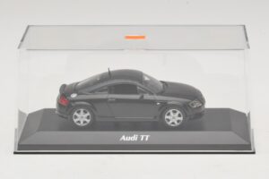 Audi TT 8N Black Maxichamps 1:43 940017221 Diecast - image 4 of 5