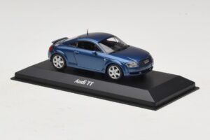 Audi TT 8N Blue Metallic Maxichamps 1:43 940017220 Diecast - image 3 of 5