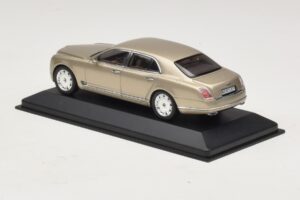 Bentley Mulsanne Gold Metallic Minichamps 1:43 40433 Diecast - image 3 of 5