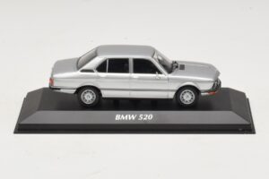 BMW 520 E12 Silver Maxichamps 1:43 940023000 Diecast