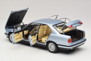 BMW 535i E34 Light Blue Metallic Minichamps 1:18 100024007 Diecast - image 5 of 8
