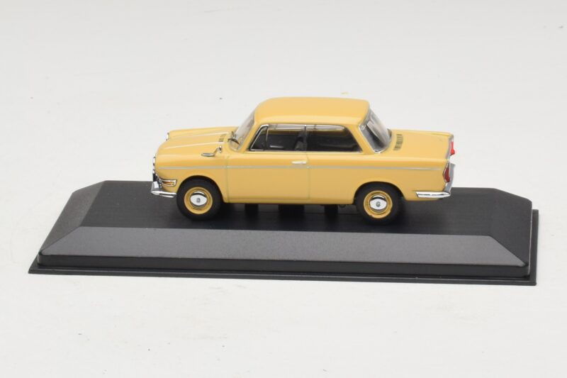 BMW 700 Coupe Yellow Replacement Box Minichamps 1:43 BMW 700 Coupe Yellow Replacement Box Minichamps 1:43 80420153662-R1 Diecast