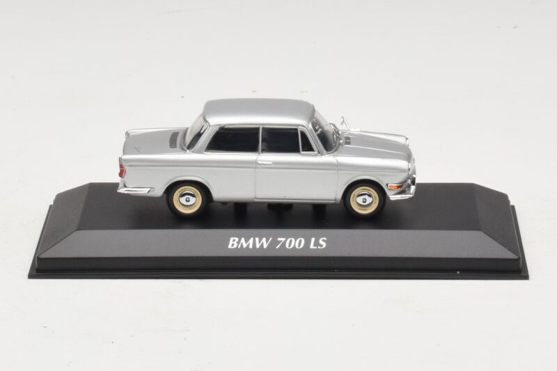 BMW 700 LS Silver Maxichamps 1:43 940023700 Diecast