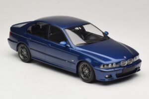 BMW M5 E39 Blue Metallic KK-Scale 1:18 KKDC181621 Diecast - image 4 of 6