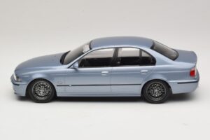 BMW M5 E39 Silverstone Blue Metallic KK-Scale 1:18 KKDC181622 Diecast - image 3 of 6
