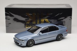 BMW M5 E39 Silverstone Blue Metallic KK-Scale 1:18 KKDC181622 Diecast - image 6 of 6