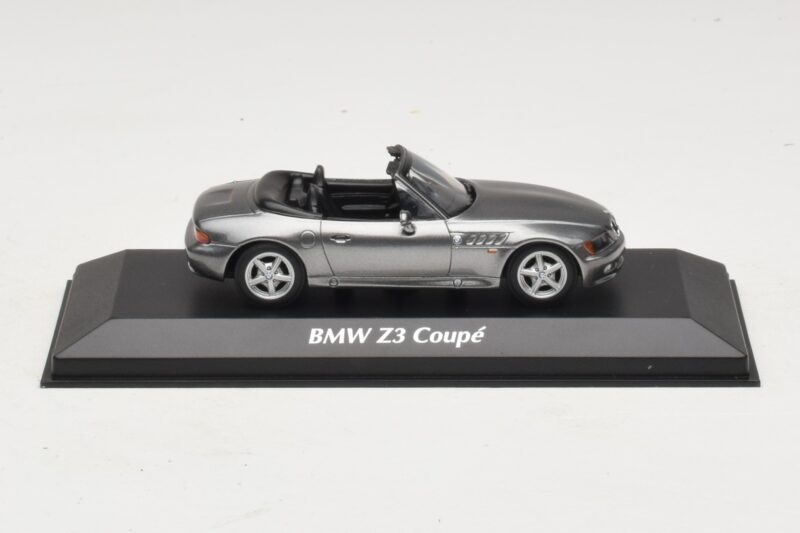 BMW Z3 Grey Metallic Maxichamps 1:43 BMW Z3 Grey Metallic Maxichamps 1:43 940024330 Diecast