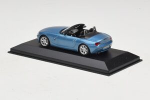 BMW Z4 E85 Light Blue Metallic Replacement Box Minichamps 1:43 80420144054-R1 Diecast - image 3 of 5