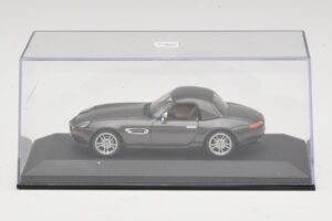 BMW Z8 E52 Hardtop Grey Minichamps 1:43 BMW022 Diecast - image 4 of 5