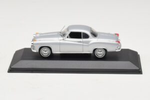 Borgward Isabella Coupe Silver Minichamps 1:43 400096031 Diecast