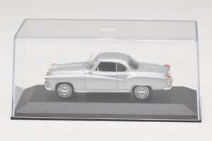 Borgward Isabella Coupe Silver Minichamps 1:43 400096031 Diecast - image 4 of 5