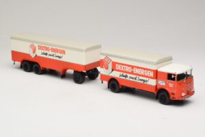 Bussing LU 11/16 Box Trailer Dextro Energen Minichamps 1:43 499073940 Diecast - image 4 of 6