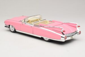 Cadillac Eldorado Biarritz Pink Maisto 1:18 31813-P1 Diecast - image 7 of 8