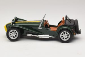 Caterham Super Seven Green Anson 1:18 30317-W1 Diecast - image 3 of 6