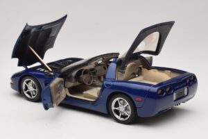 Chevrolet Corvette C5 Commemorative Edition Blue AUTOart 1:18 71157 Diecast - image 6 of 9