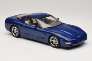 Chevrolet Corvette C5 Commemorative Edition Blue AUTOart 1:18 71157 Diecast - image 7 of 9