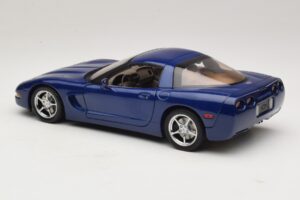 Chevrolet Corvette C5 Commemorative Edition Blue AUTOart 1:18 71157 Diecast - image 8 of 9
