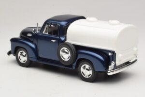 Chevrolet Pickup Blue Mira 1:18 6270 Diecast - image 7 of 8