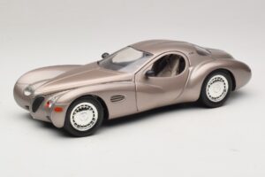 Chrysler Atlantic Beige Guiloy 1:18 68570 Diecast