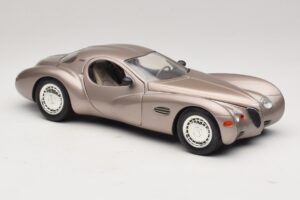 Chrysler Atlantic Beige Guiloy 1:18 68570 Diecast - image 6 of 8