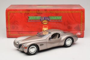Chrysler Atlantic Beige Guiloy 1:18 68570 Diecast - image 8 of 8
