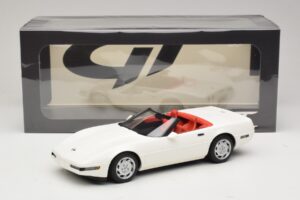 Chevrolet Corvette C4 Convertible Arctic White GT Spirit 1:18 GT580 Resin - image 6 of 6