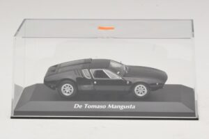 De Tomaso Mangusta Black Maxichamps 1:43 940127121 Diecast - image 4 of 5