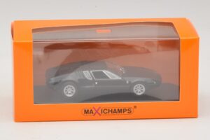 De Tomaso Mangusta Black Maxichamps 1:43 940127121 Diecast - image 5 of 5