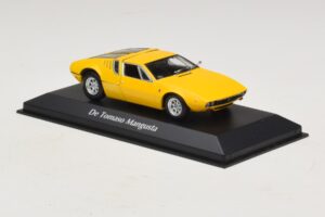De Tomaso Mangusta Yellow Maxichamps 1:43 940127120 Diecast - image 3 of 5