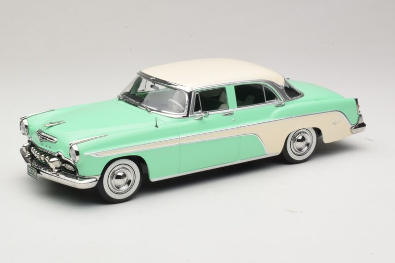 DeSoto Fireflite Sedan Light Green & Cream KK-Scale 1:18 KKDC181543 Diecast