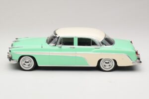 DeSoto Fireflite Sedan Light Green & Cream KK-Scale 1:18 KKDC181543 Diecast - image 3 of 6