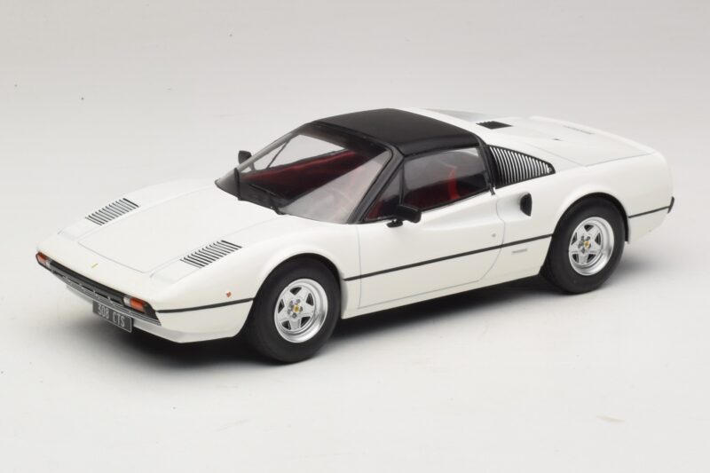 Ferrari 308 GTS White MCG 1:18 Ferrari 308 GTS White MCG 1:18 MCG18664 Diecast