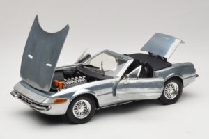 Ferrari 365 GTS Chrome Silver Hot Wheels 1:18 25738 Diecast - image 2 of 8