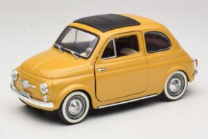 Fiat 500 Yellow Solido 1:18 8042 Diecast