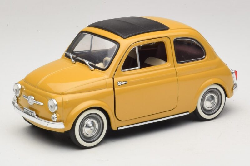 Fiat 500 Yellow Solido 1:18 Fiat 500 Yellow Solido 1:18 8042 Diecast