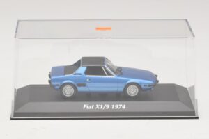 Fiat X1/9 Blue Maxichamps 1:43 940121661 Diecast - image 4 of 5