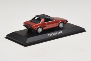 Fiat X1/9 Red Maxichamps 1:43 940121662 Diecast - image 2 of 5